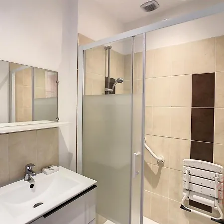 Daire F2 Avec Wifi A 150m Des Thermes Et Centre-ville De - Fr-1-451-149 Lamalou-les-Bains